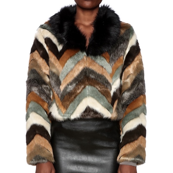 Rebecca Elliot Jackets & Blazers - REBECCA ELLIOT Faux Fur Coat Warm Cozy Jacket Chevron Print Vegan Size Large
